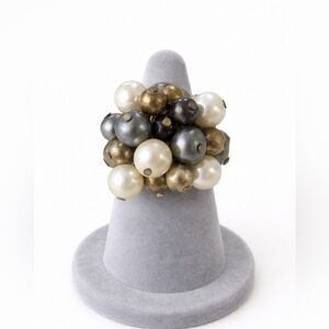 Vintage Elegant Multi-Color Pearl Cluster ring